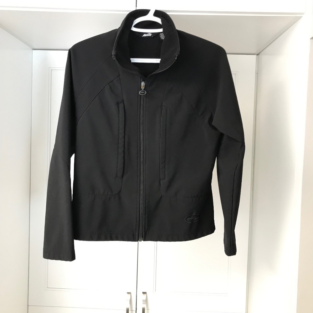 Women’s Avia Black Short Boxy Black Small /S